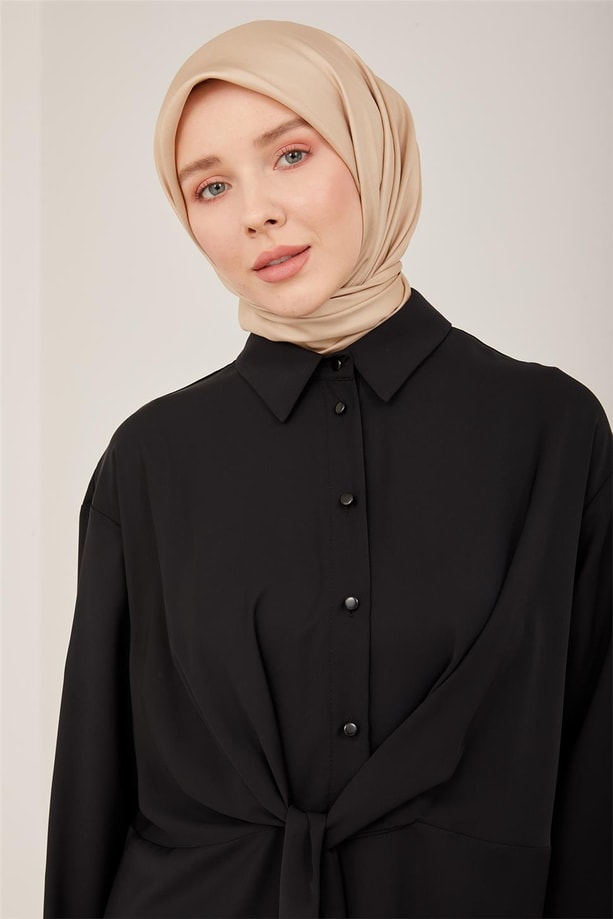 Armine Önde Ve Arkada Bağlanabilen Kuşaklı Tunik 23Y4412 Siyah