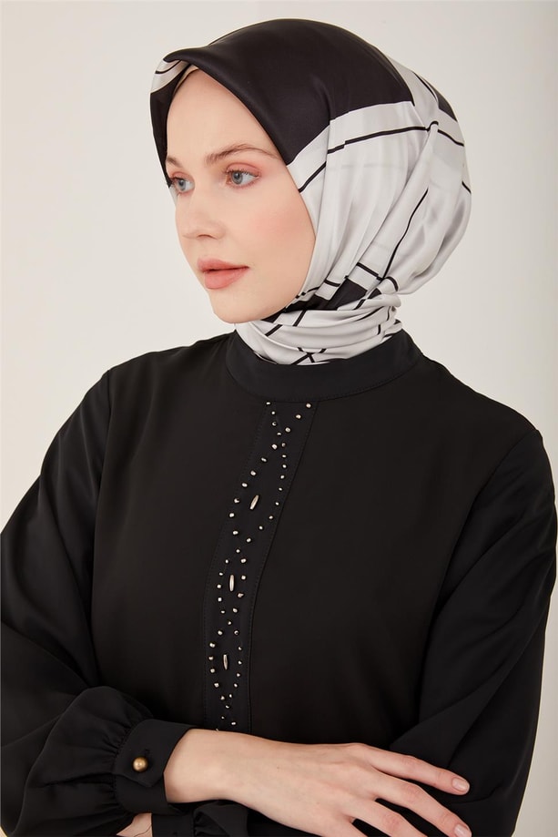 Armine Boncuklu Ve Şifonlu Tunik 23Y4429 Siyah