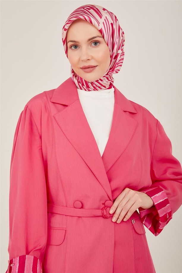 Armine Manşeti Çizgi Garnili Ceketli Takım 23Y6622 Kiraz