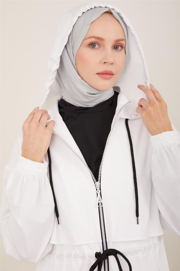 Armine Kontrast Aksesuarlı Pardesü 23Y8306 Beyaz