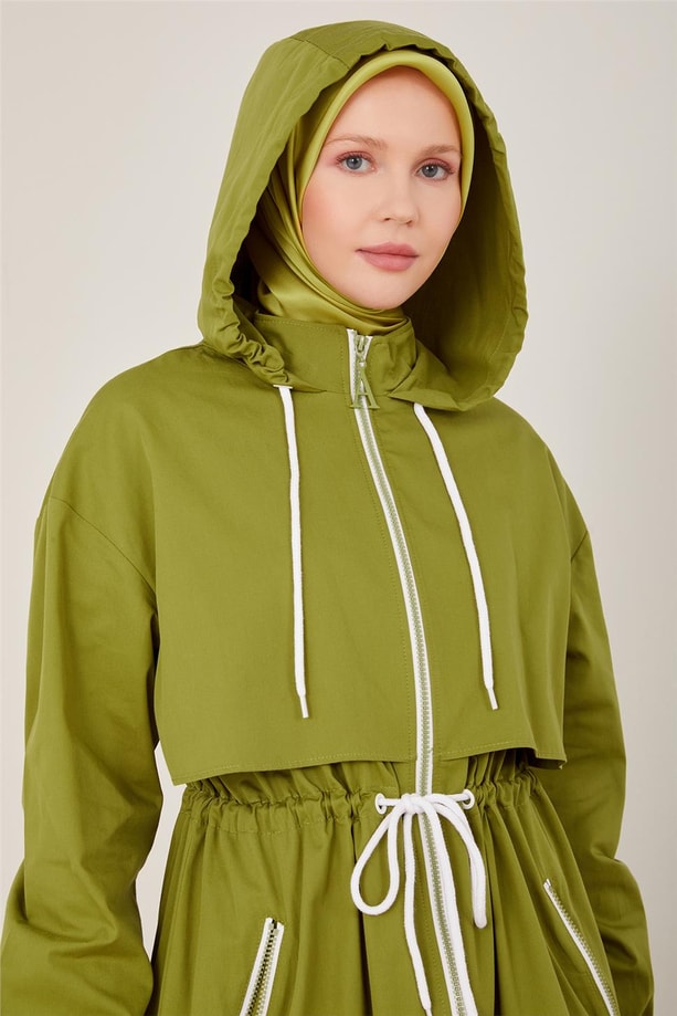 Armine Kontrast Aksesuarlı Pardesü 23Y8306 Yağ Yeşili
