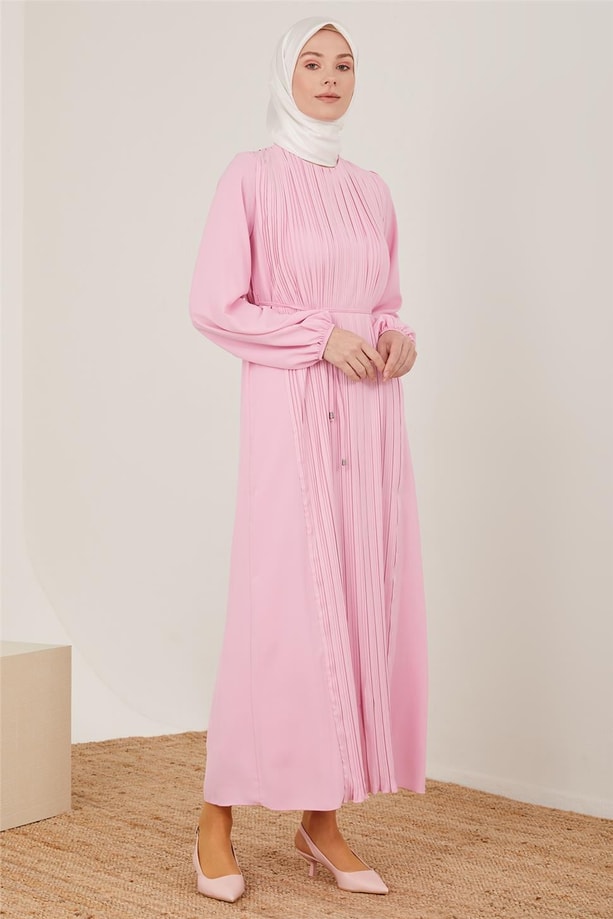 Armine Önü Piliseli Elbise 22Y9435 Pembe