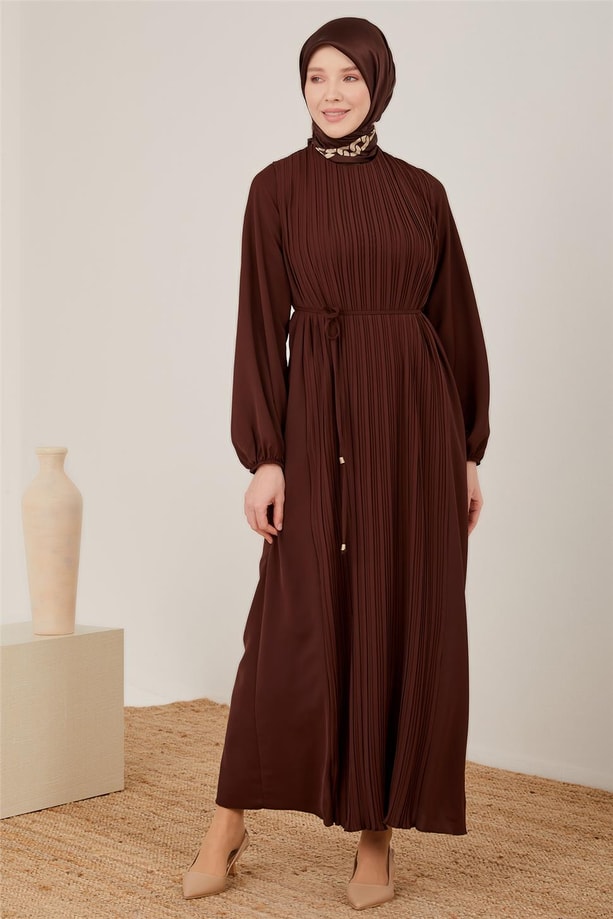 Armine Önü Piliseli Elbise 22Y9435 Acı Kahve