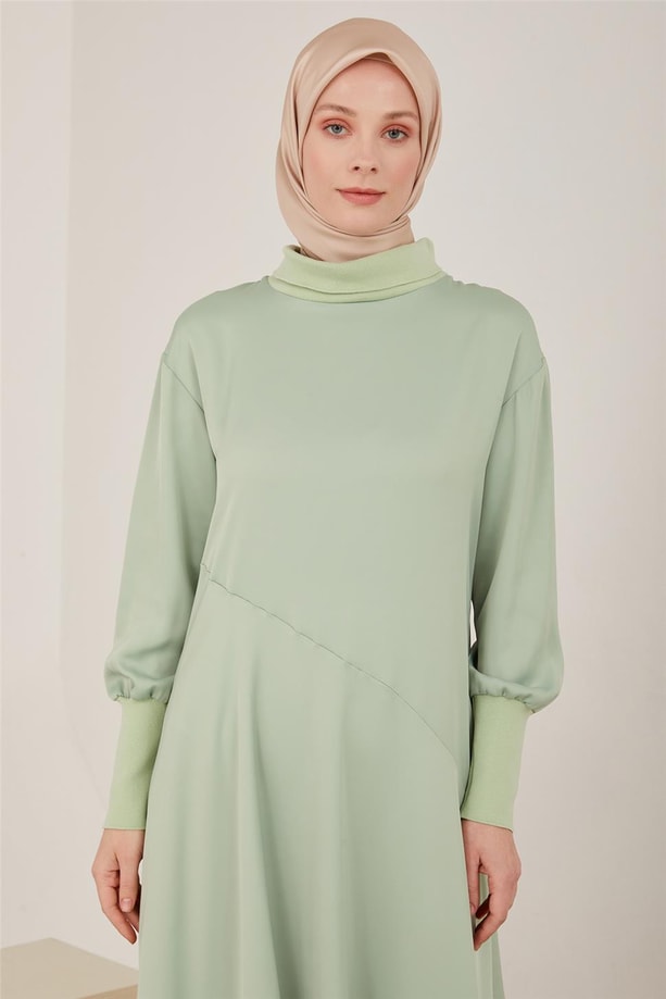 Armine Yakasaı ve Kolu Ribanalı Parlak-Mat Elbise 22K9508 Mint