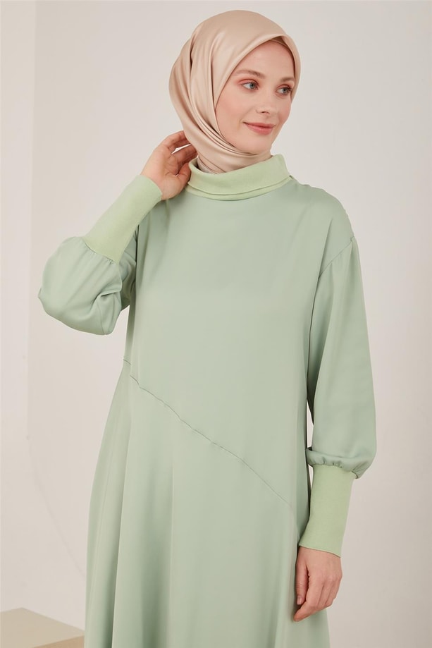 Armine Yakasaı ve Kolu Ribanalı Parlak-Mat Elbise 22K9508 Mint