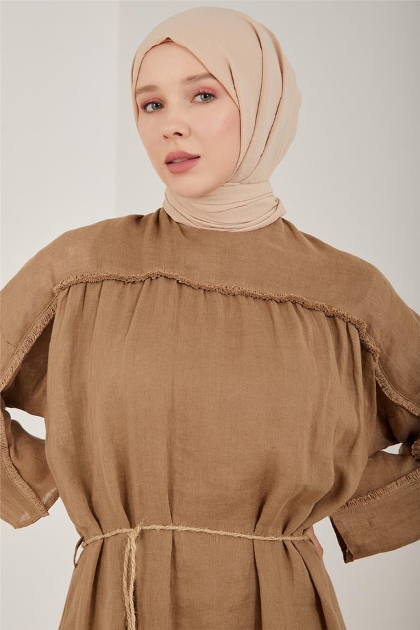 Armine Püsküllü Ve Astarlı Keten Elbise 23Y9652 Kahverengi