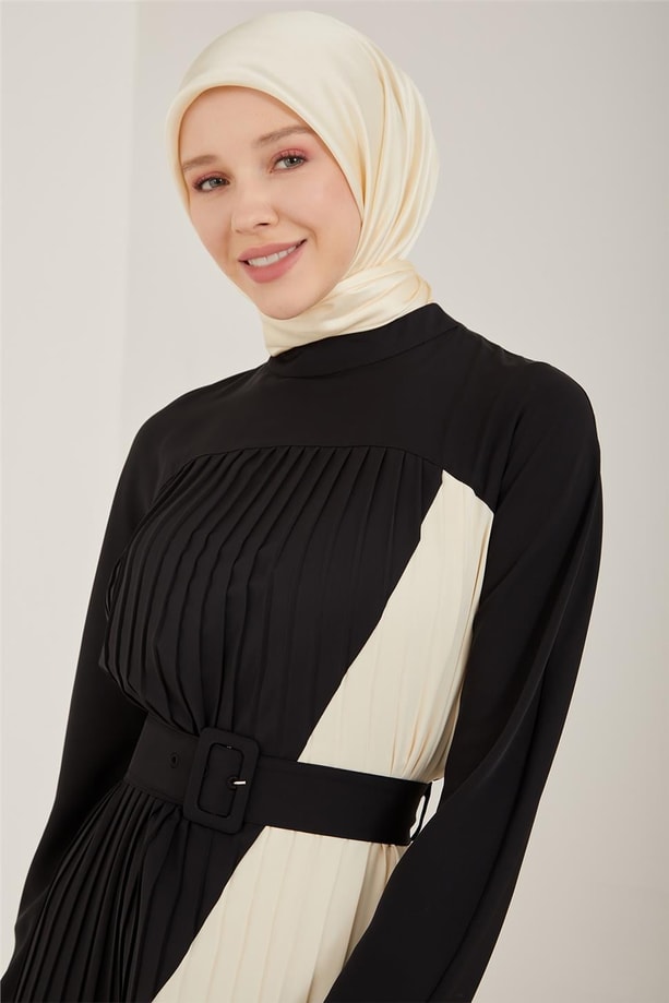 Armine İki Renkli Pliseli Elbise 23Y9675 Siyah