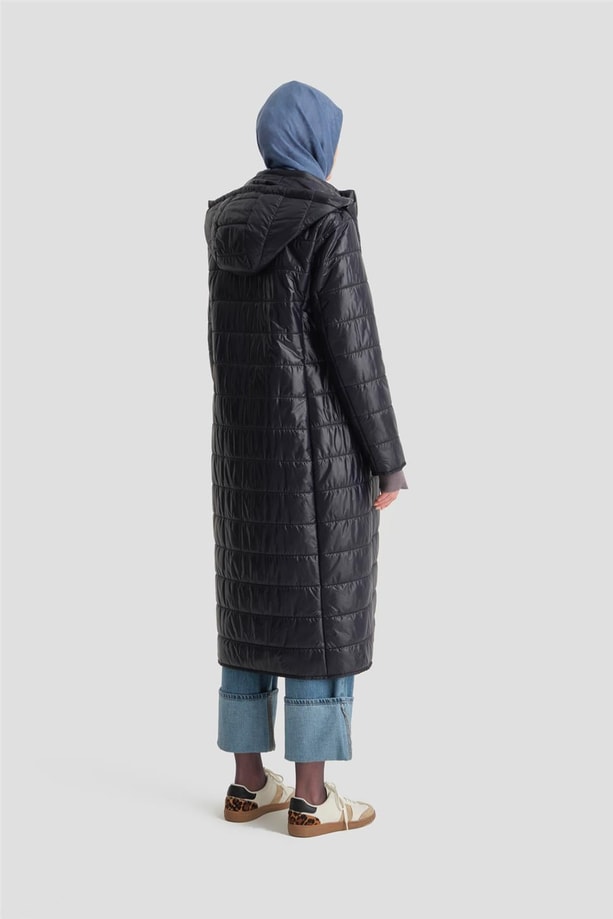Armine Kapişonlu Uzun Ray Kapitone Mont 24KD7523 Lacivert