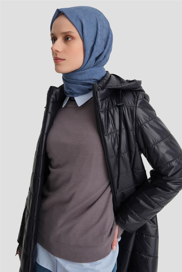 Armine Kapişonlu Uzun Ray Kapitone Mont 24KD7523 Lacivert