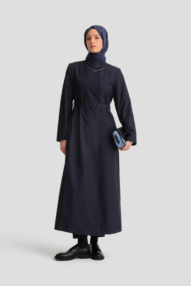 Armine Seyyar Zincir Yakalı Su Geçirmez Pardesü 24K8008 Lacivert