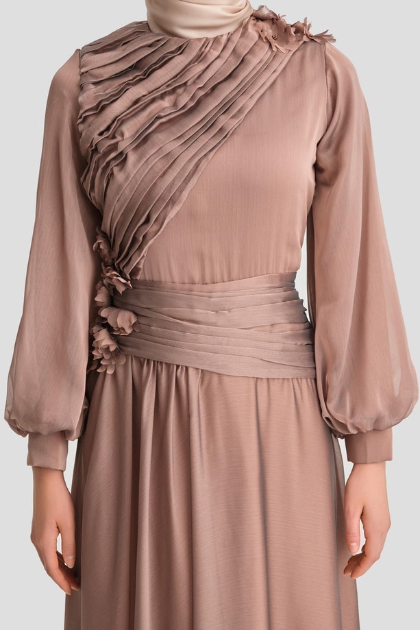 Armine Dropeli Ve İşlemeli Abiye Elbise 24K9914 Bronz