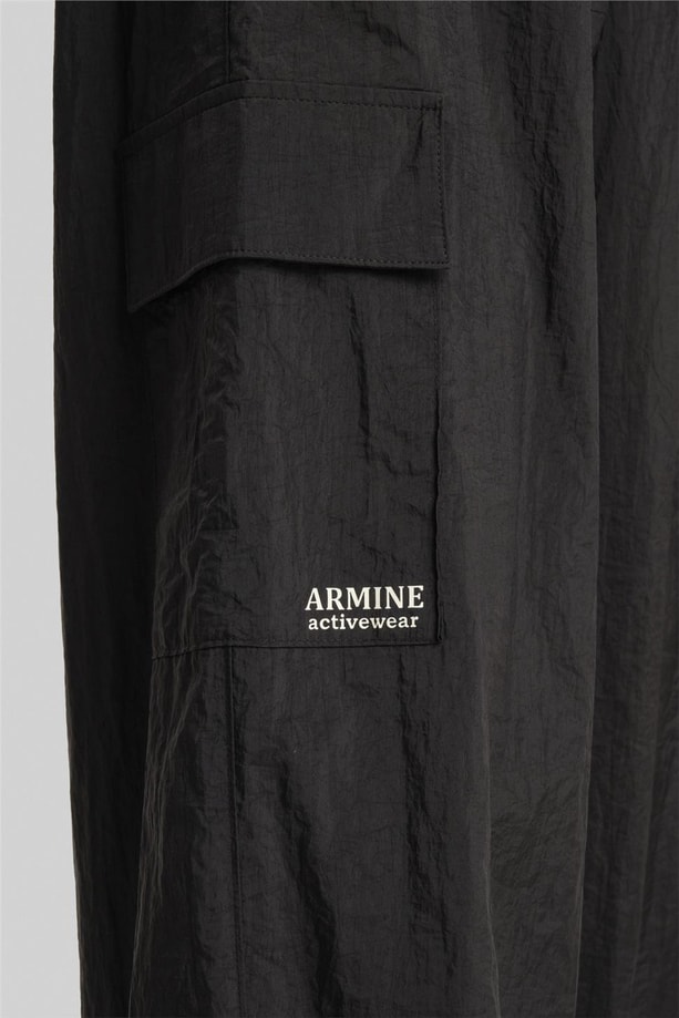 Armine Su İtici Özelliği Olan Kargo Pantolon 24Y2602 Siyah