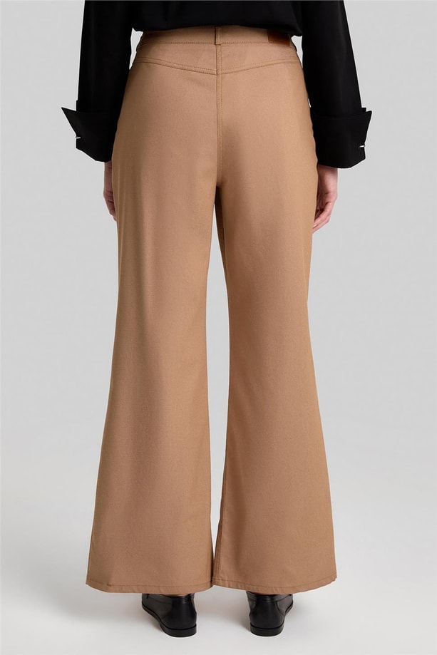 Armine Önü Dikiş Detaylı Denim Görünümlü Pantolon 24Y2610 Camel