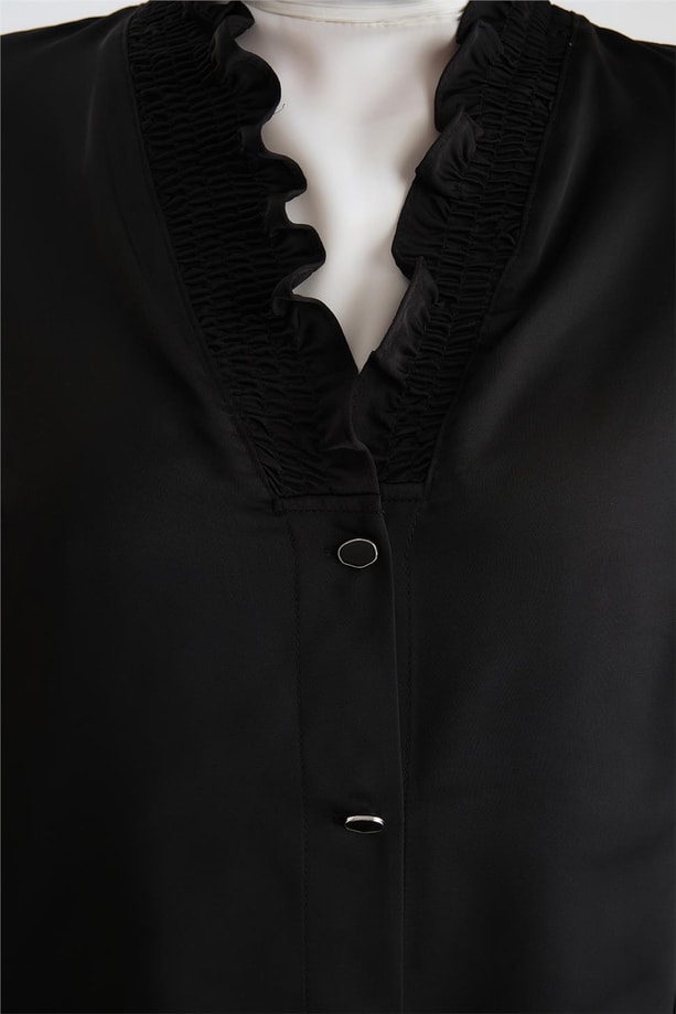 Armine Yakası Büzgülü Saten Gömlek 24Y3504 Siyah