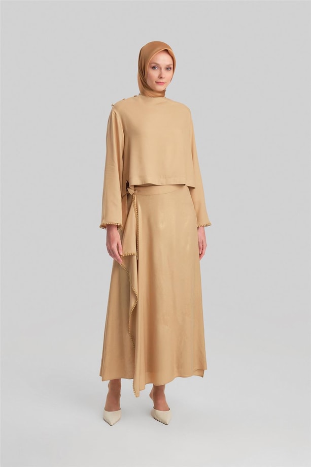 Armine Simli Düğmeli Viskon Bluz 24Y3530 Camel