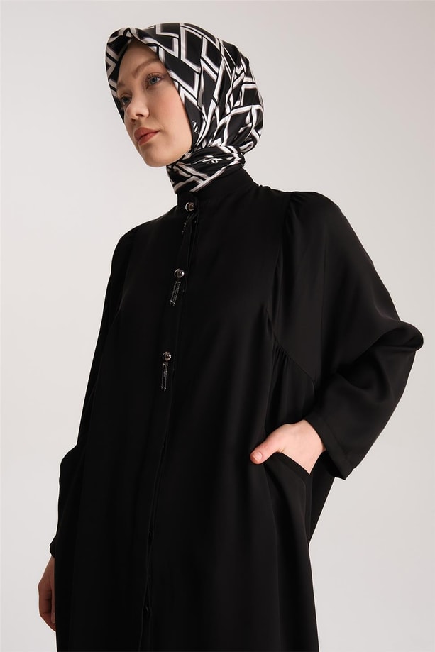 Armine Altın Aksesuarlı Oversize Abaya 24Y5501 Siyah