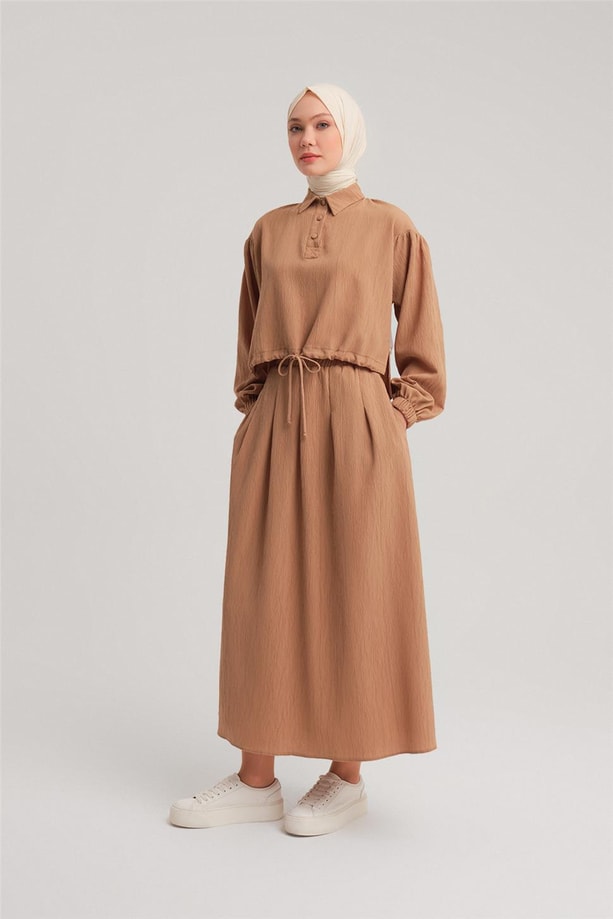 Armine Eteği Pileli Polo Yaka Takım 24Y6809 Camel