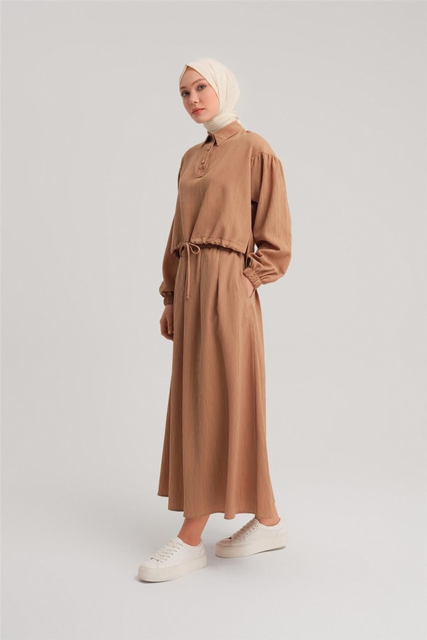 Armine Eteği Pileli Polo Yaka Takım 24Y6809 Camel
