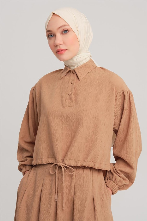 Armine Eteği Pileli Polo Yaka Takım 24Y6809 Camel