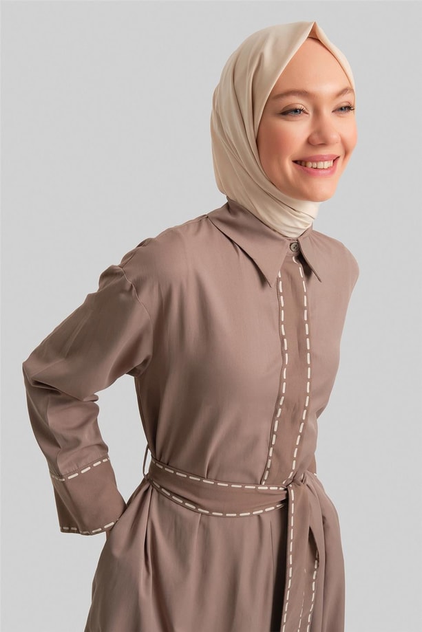 Armine Dikiş Efektli Bağlamalı Elbise 24Y9809 Haki