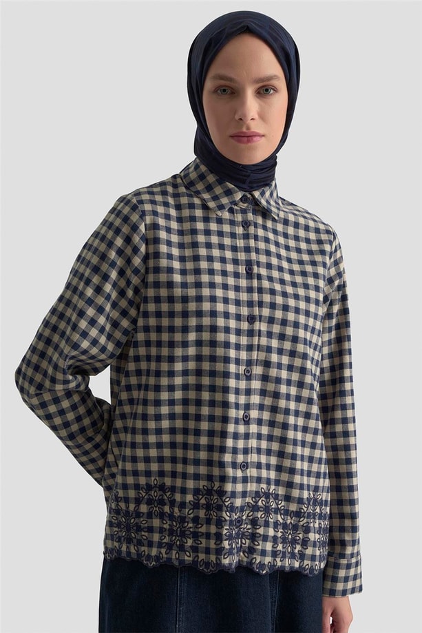 Armine Çiçek Nakışlı Ekose Tunik 25KM1026 Lacivert