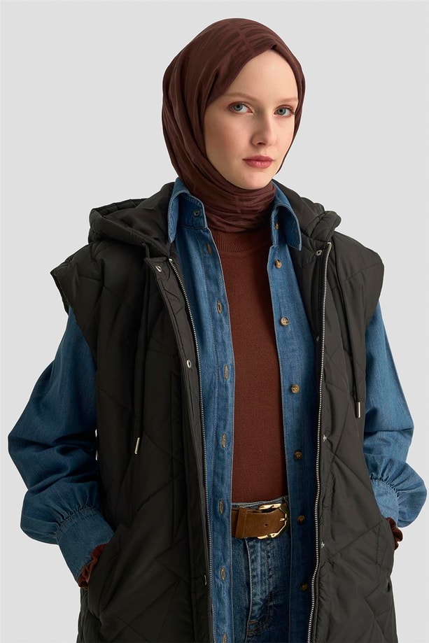 Armine  Kapüşonlu Kapitone Yelek 25KD1401 Siyah