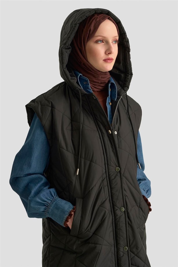 Armine  Kapüşonlu Kapitone Yelek 25KD1401 Siyah