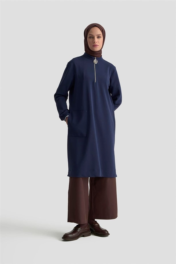 Armine Cep Detaylı Basic Tunik 25KT1453 LACİVERT