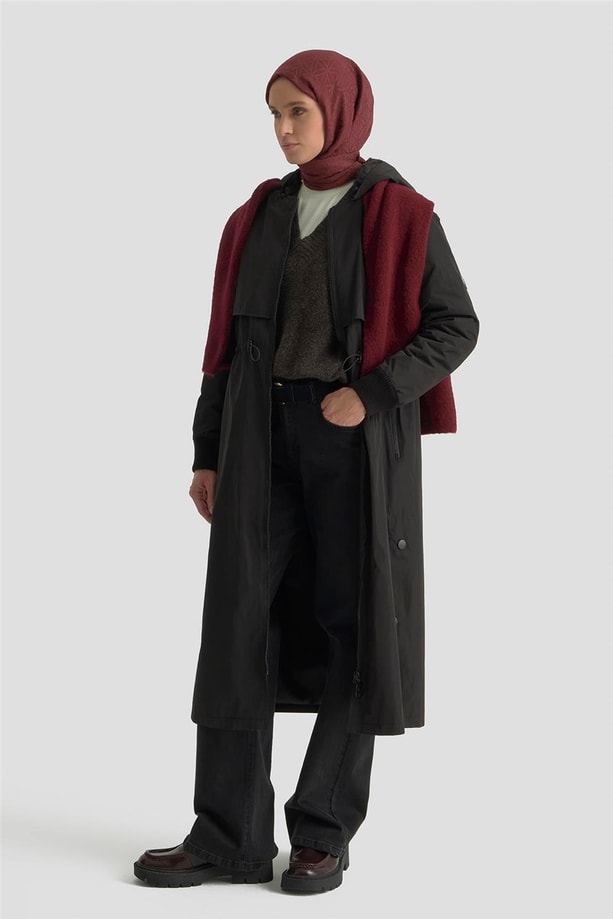 Armine Aller Detaylı Kapitone Manto 25KT1726 Siyah