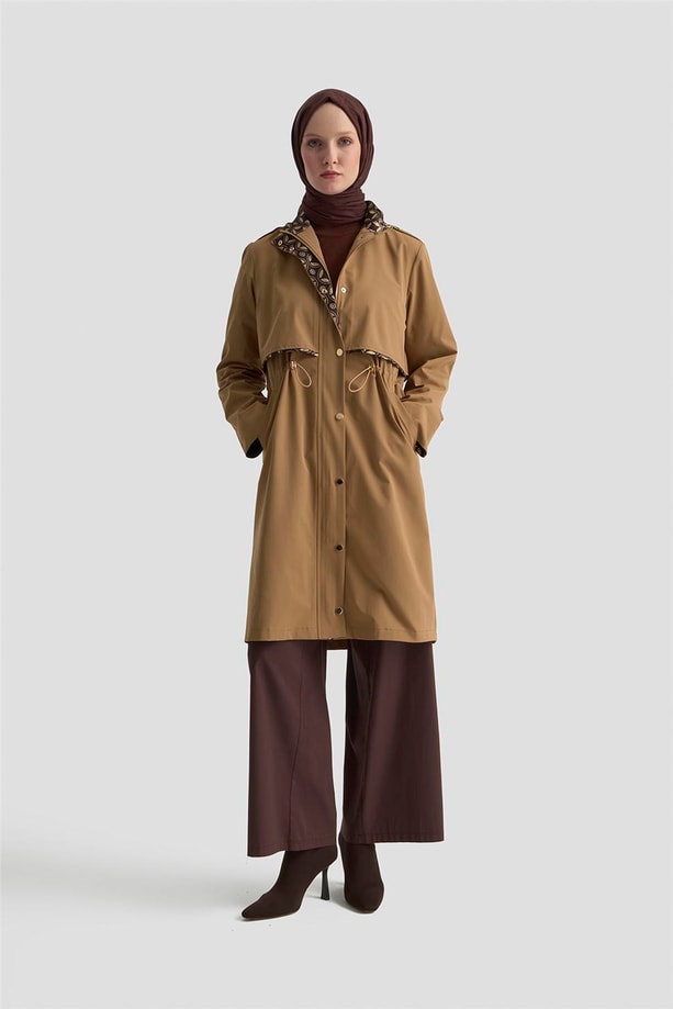 Armine Beli Büzgülü Trençkot 25KD4029 Camel