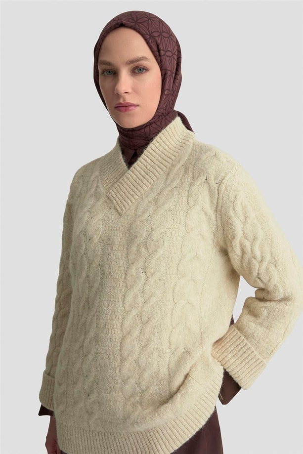 Armine Saç Örgü Desenli Kazak 25KD6002 Bej