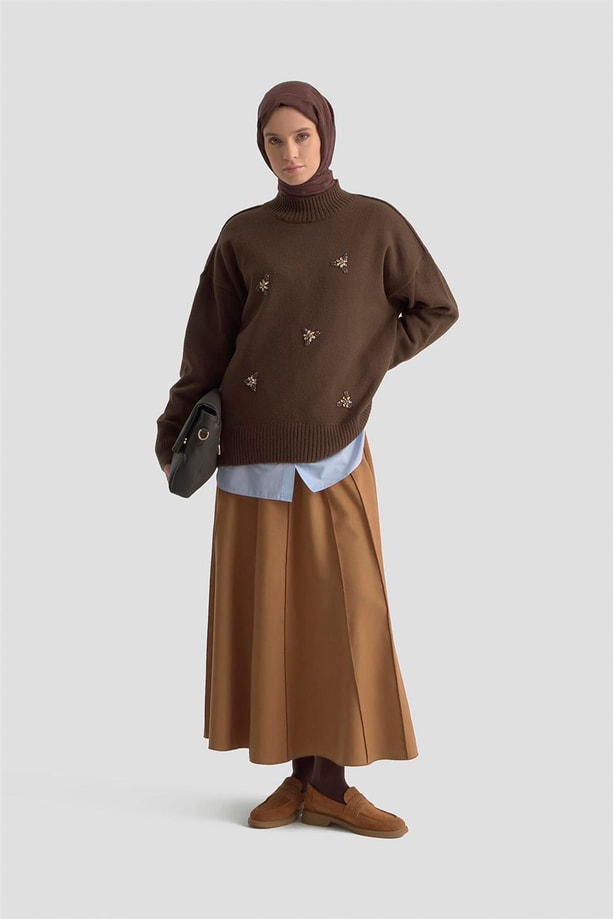 Armine Nakışlı Oversize Kazak 25KD6015 Acı Kahve