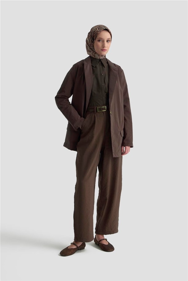 Armine Beli Lastikli Pileli Pantolon 25KD9005 Kahverengi