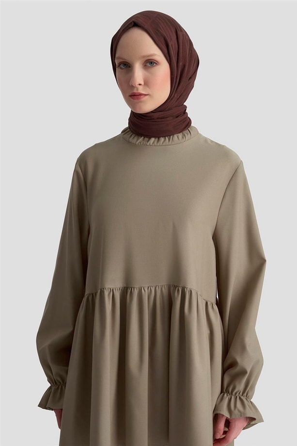 Armine Fırfırlı Balon Kollu Tunik 25KD9018 BEJ