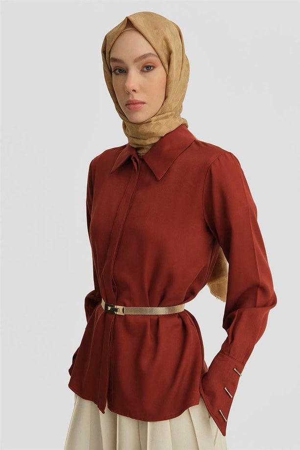 Armine Önü Pilili Ayaklı Yakalı Gömlek 25Y3720 Koyu Kırmızı