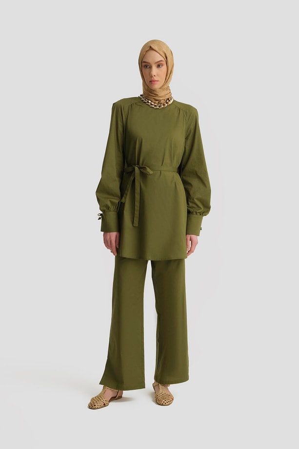 Armine Yanı Yırtmaçlı Pamuk Takım 25Y6020 Yeşil