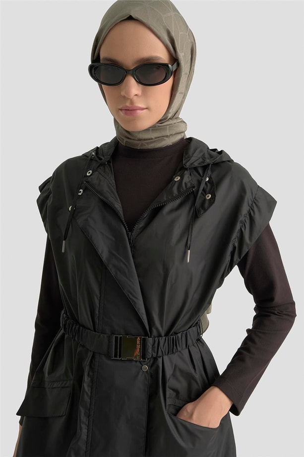 Armine Seyyar Kollu Ve Kapüşonlu Yağmurluk 25Y7816 Siyah