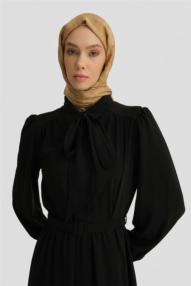 Armine Seyyar Yaka Kurdeleli Elise 25Y9016 Siyah