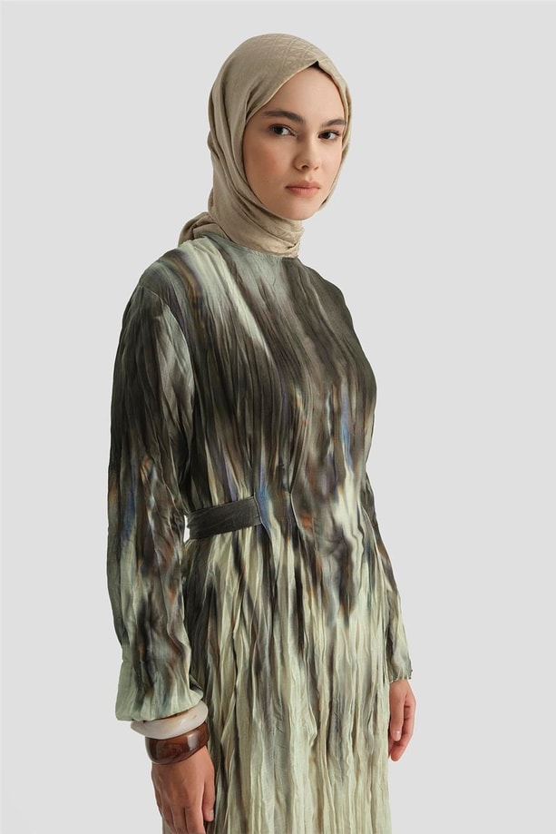 Armine Batik Desen Kraşlı Elbise 25Y9032 Haki