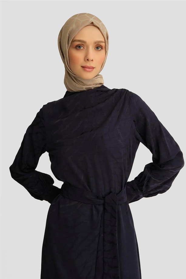 Armine Desenli Saten Elbise 25YT920 Lacivert