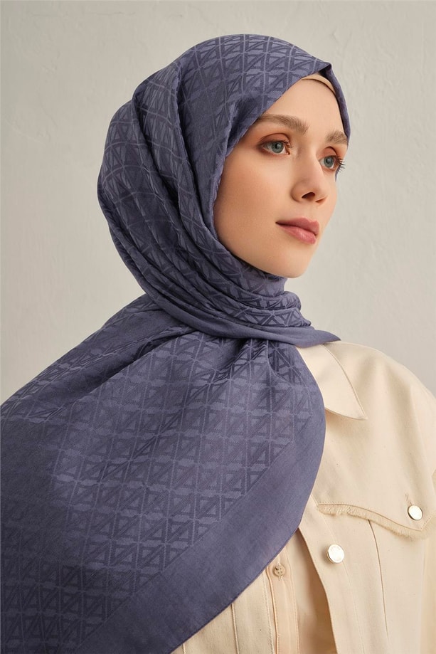 Armine Lyocell Naia Üçgen Monogram Şal 5 42