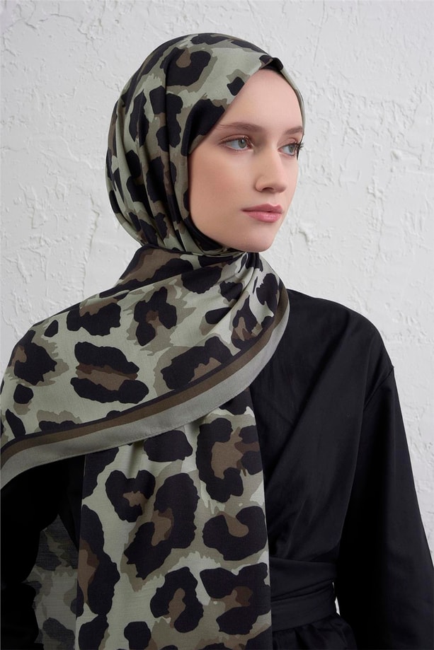 Armine İpek Tensel Leopar Şal 3 02