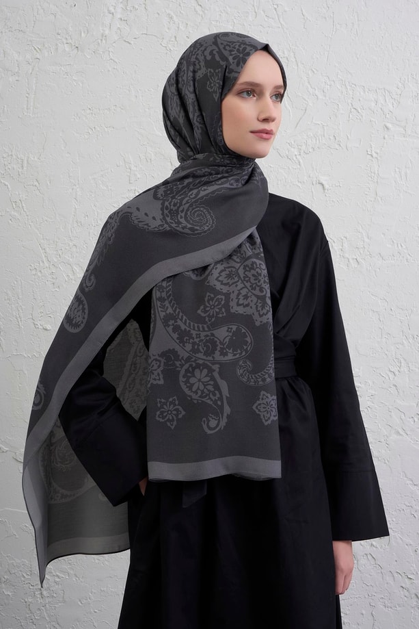 Armine İpek Tensel Etro Şal 31