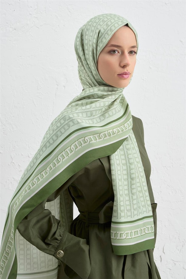 Armine İpek Tensel Monogram Şal 29