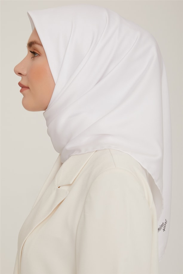 Armine Sport Eşarp Düz Fon 147