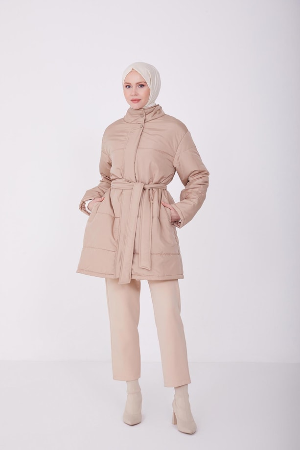 Armine Beli Kuşaklı Şişme Kaban 22K7808 Bej