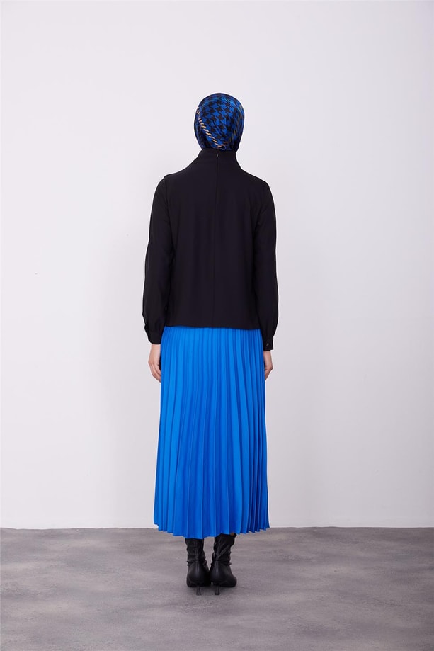 Yakası pileli bluz 23K3430 Siyah