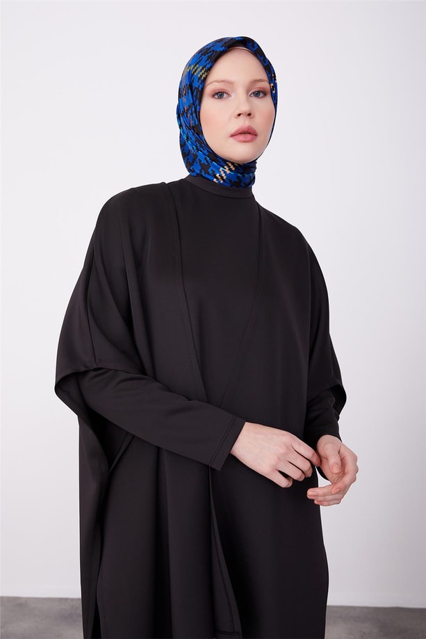 Asimetrik takım 23K6726 Siyah
