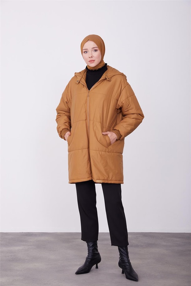 Armine Parmak Detaylı Seyyar Kapişonlu Oversize Kaban 23K7210 Camel
