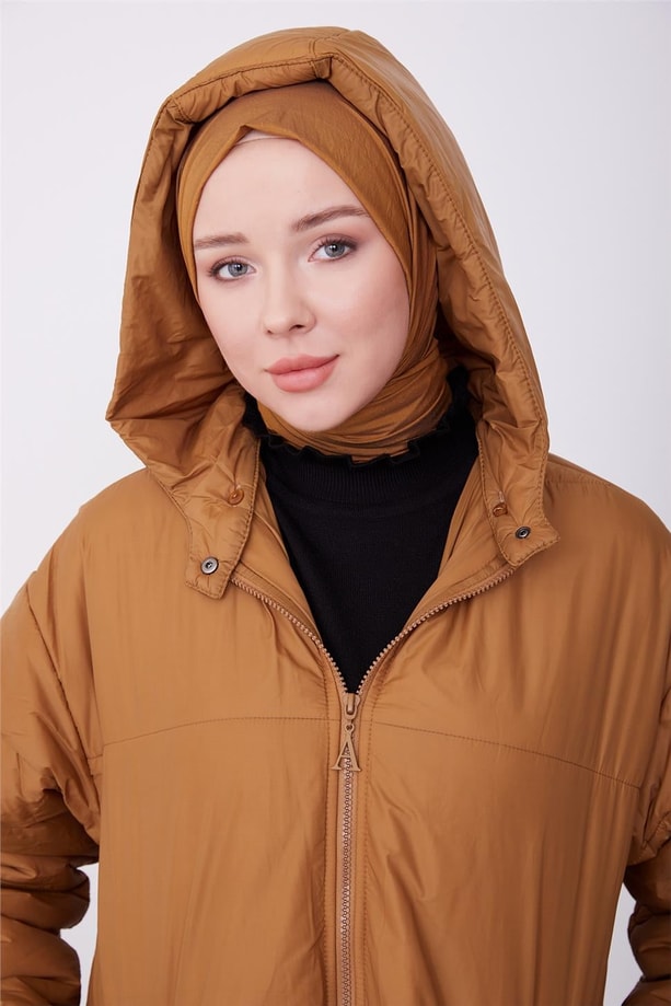 Armine Parmak Detaylı Seyyar Kapişonlu Oversize Kaban 23K7210 Camel